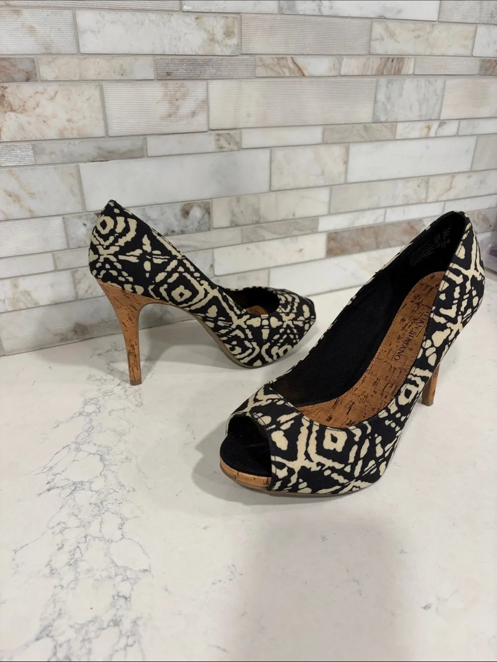 Christian Siriano Black and Cream Patterned Peep-Toe Stiletto High Pumps Sz 7.5